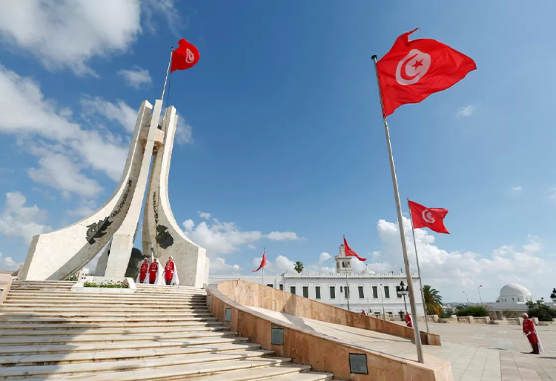 هل تنجح تونس في استعادة الأموال المهربة؟ وما علاقة الإخوان بالملف؟