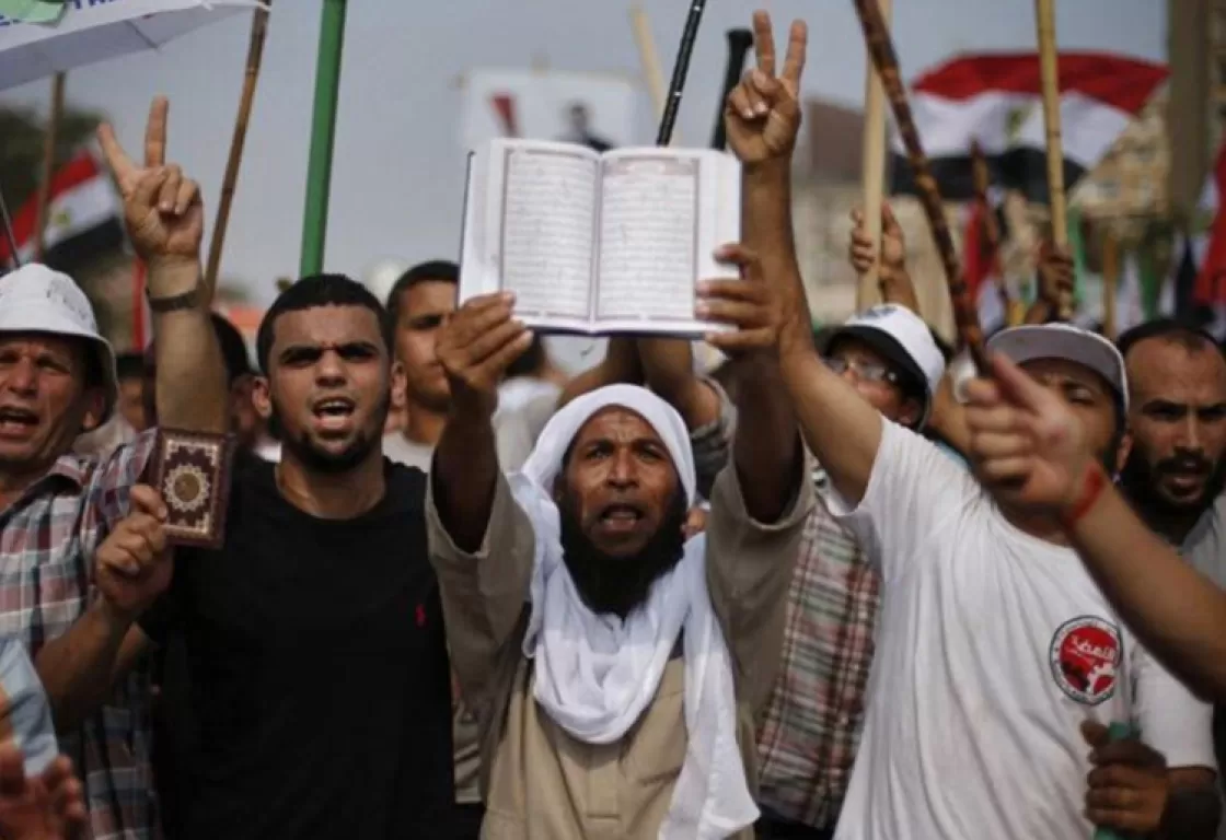 لماذا لم يتأثر تديّن مصر برحيل الإسلاميين؟