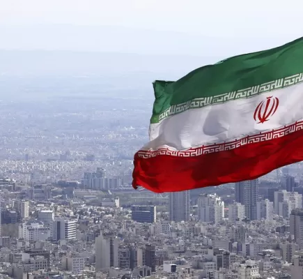 نشطاء يطالبون بقطع العلاقات الديبلوماسية مع طهران... لماذا؟