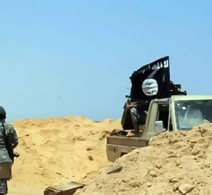 داعش يستهدف مزاراً شيعياً في شيراز... روايات متعددة