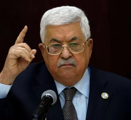 احتمالات ما بعد العدوان على غزة... هل حان وقت استبدال محمود عباس؟