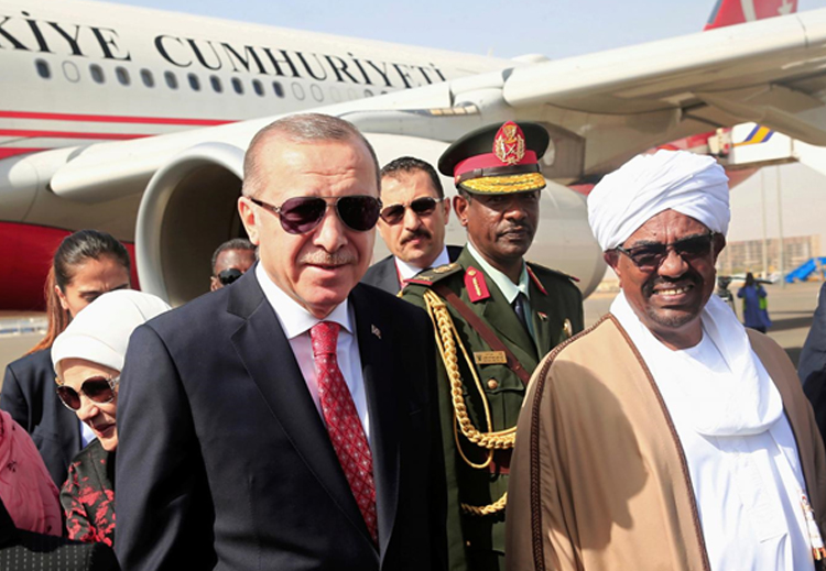 الرئيس السوداني عمر البشير والرئيس التركي أردوغان