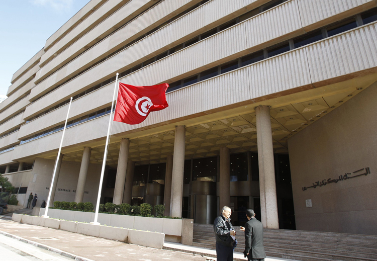 الطاهري: الاقتصاد التونسي متأزم بسبب خيارات الحكومة الخاطئة