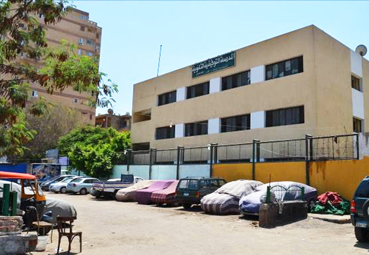 مبنى جديد تابع للمدرسة التوفيقية أقيم ضمن الأرض الواقعة في محيط قصرالنزهة