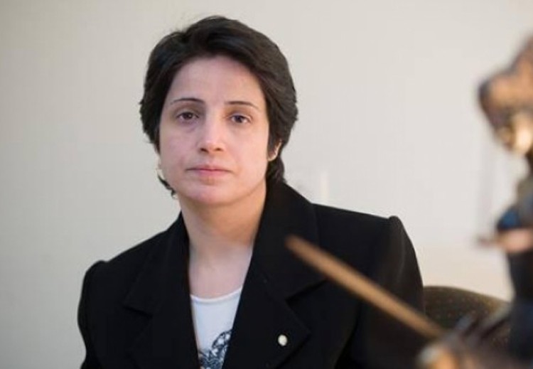 المحامية نسرين سوتودة تم احتجازها لدفاعها عن اللواتي خلعن حجابهن