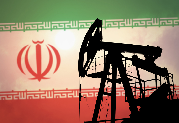  فرض بعض العقوبات الأمريكية على النفط الإيراني يصبّ في المصلحة التجارية لروسيا