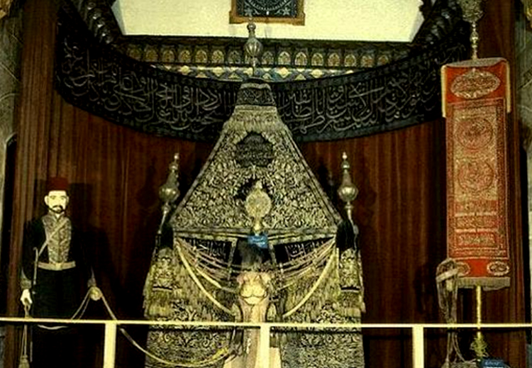 نموذج لهودج المحمل الشامي في متحف دمشق