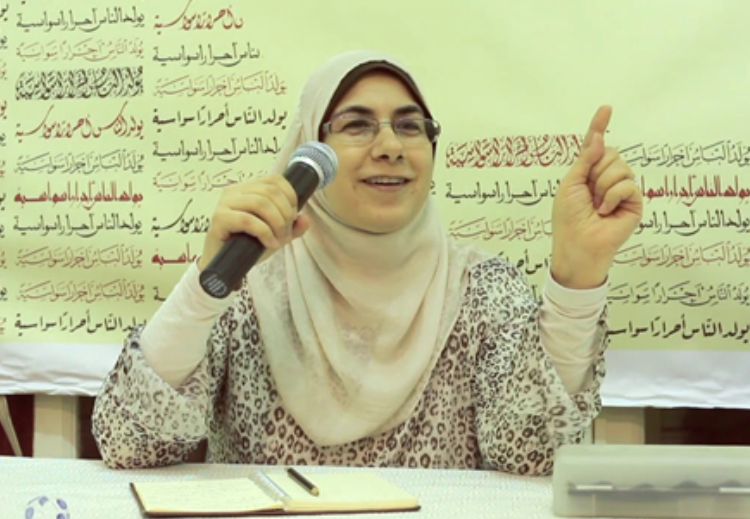 فاطمة حافظ: ما يقدمه السلفيون من نسوية يسيء للإسلام