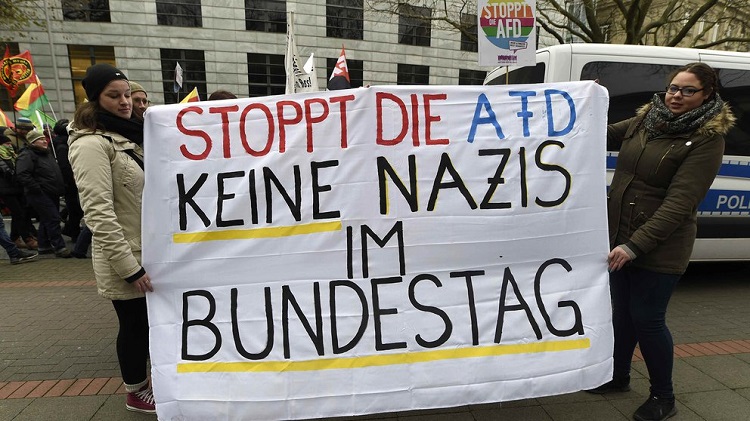 احتجاج على مؤتمر حزب البديل من أجل ألمانيا (AfD) المناهض للهجرة في هانوفر