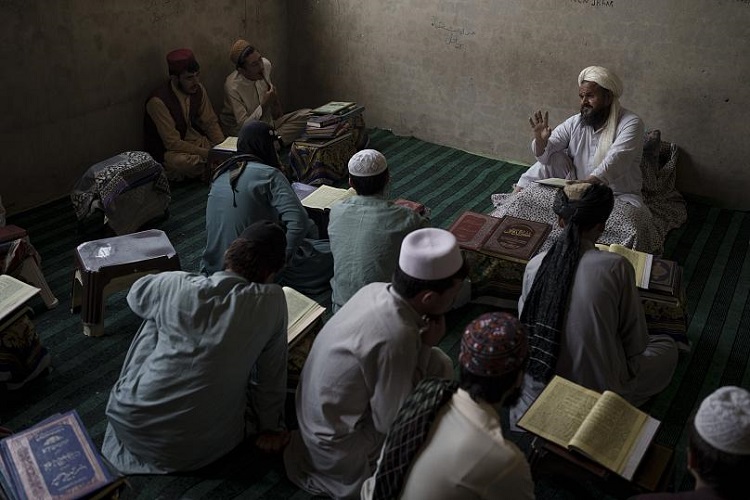 المدارس الدينية لها مكانة خاصة في نظرة طالبان للعالم
