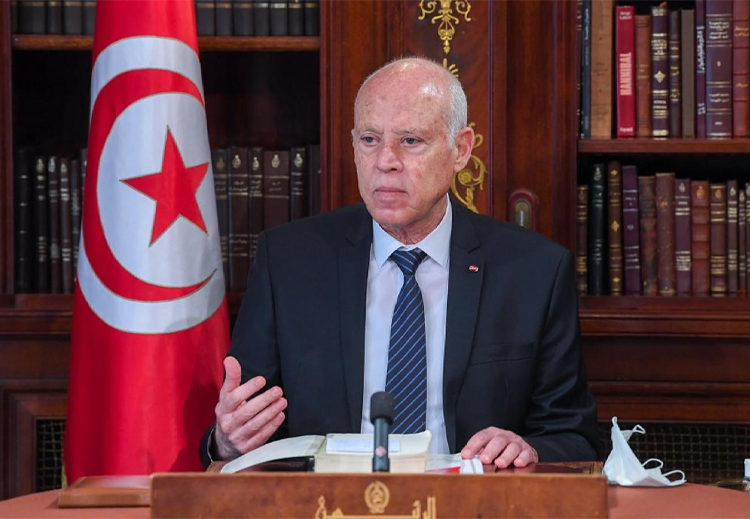 صادق الرئيس التونسي، قيس سعيد، على الدستور الجديد للبلاد الذي جرى الاستفتاء عليه يوم 25 تموز (يوليو) الماضي