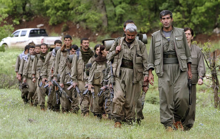 مقاتلون في حزب العمال الكردستاني التركي في جبال إقليم كردستان العراق