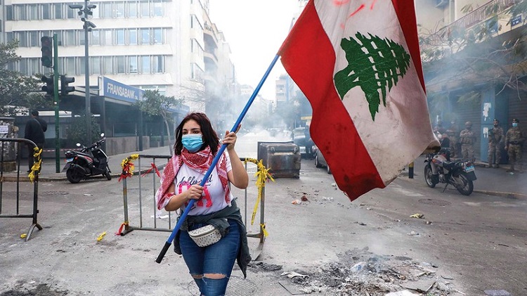 يشهد لبنان أزمة سياسية اقتصادية عميقة