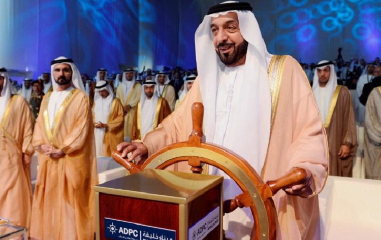خطت دولة الإمارات منذ تولي الشيخ خليفة بن زايد مقاليد الحكم قبل 18 عاماً، خطوات غير مسبوقة على المستوى التنموي والاقتصادي