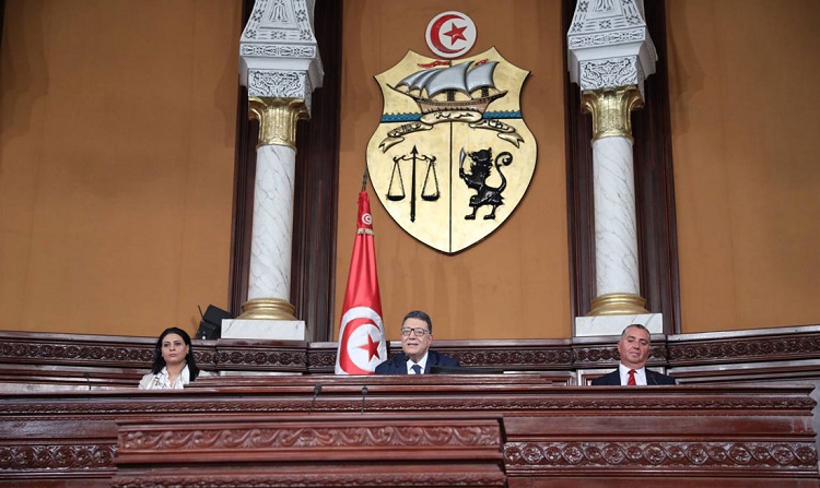 رجل يرى في منصب رئيس البرلمان امتدادا لمواقفه الداعمة لمشروع الرئيس