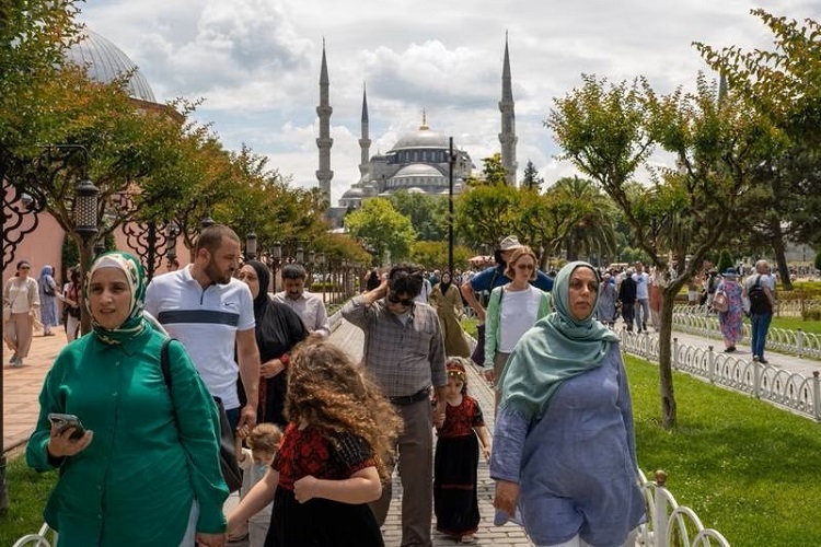 آيا صوفيا بإسطنبول التي أعاد حزب العدالة والتنمية تحويلها إلى مسجد (بلومبرغ)
