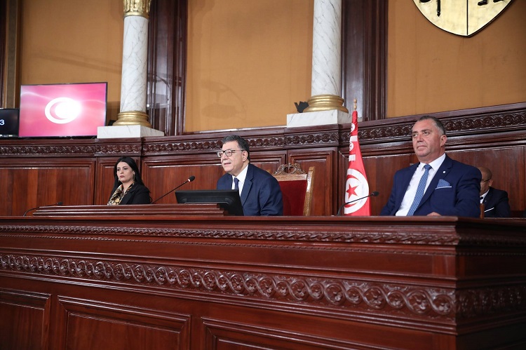  أوكل التونسيون إلى البرلمان التونسي الجديد مهمة إعادة الثقة بينه وبين هذه المؤسسة التشريعية
