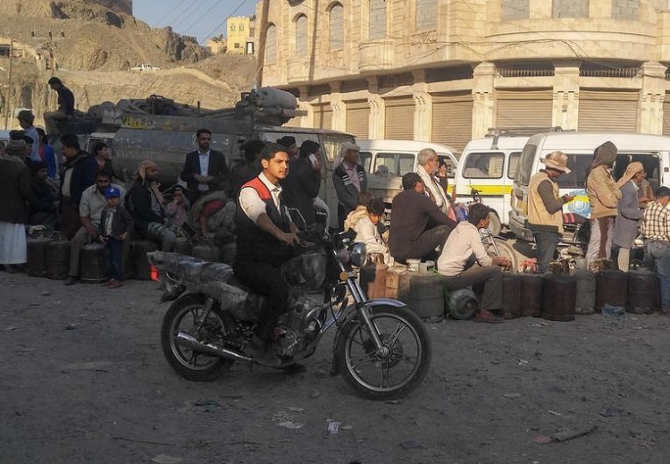 أشار المبعوث الأممي إلى أنّ الجهود الدبلوماسية المكثفة جارية الآن على مستويات مختلفة لإنهاء الصراع في اليمن