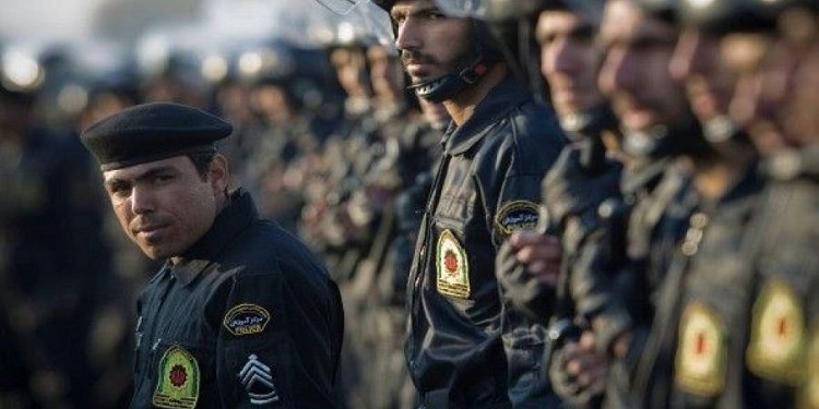 السلطات الإيرانية تعتقل 115 من أفراد الجيش؛ بسبب دعمهم للاحتجاجات التي تعم البلاد