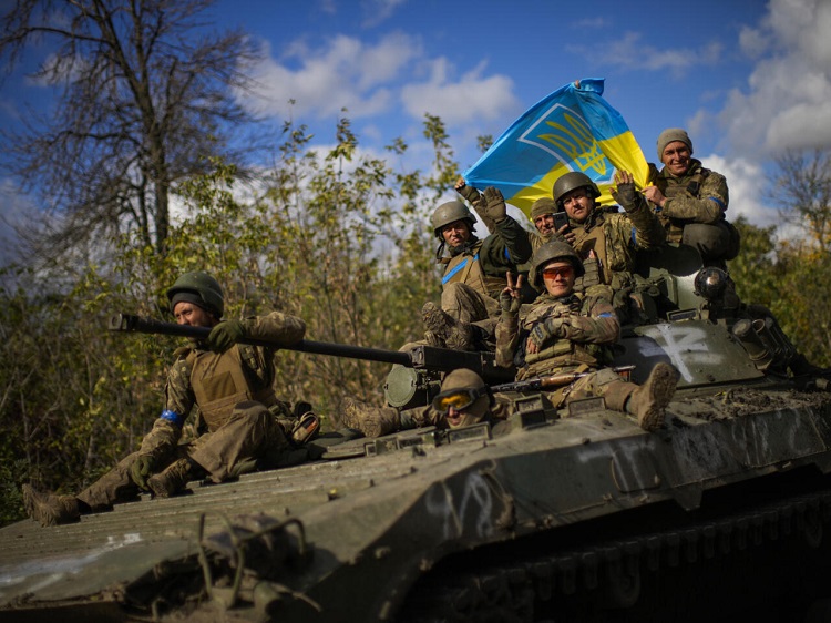نتج نجاح القوات الأوكرانية في خيرسون، في جزء كبير منه، عن الاستخدام المبتكر لنظام صواريخ هيمارس الدقيق