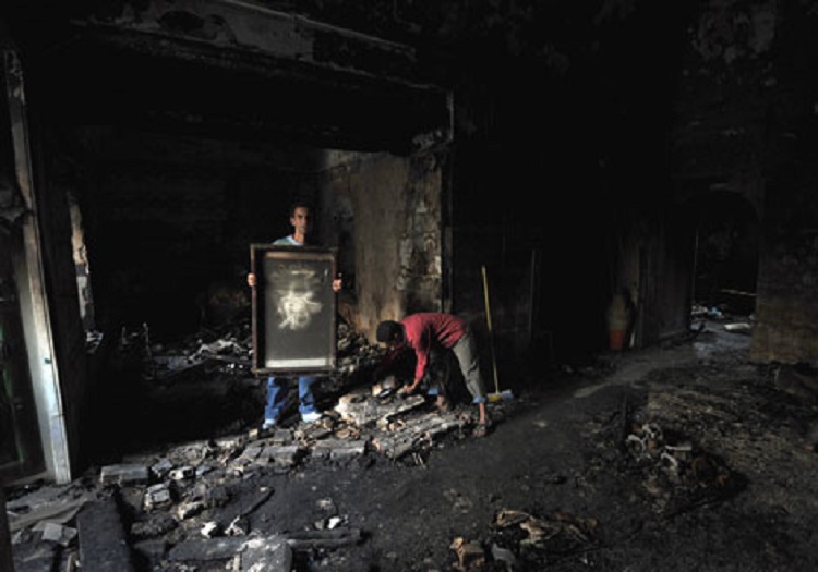 ضريح صوفي محترق في تونس (أ.ف.ب)