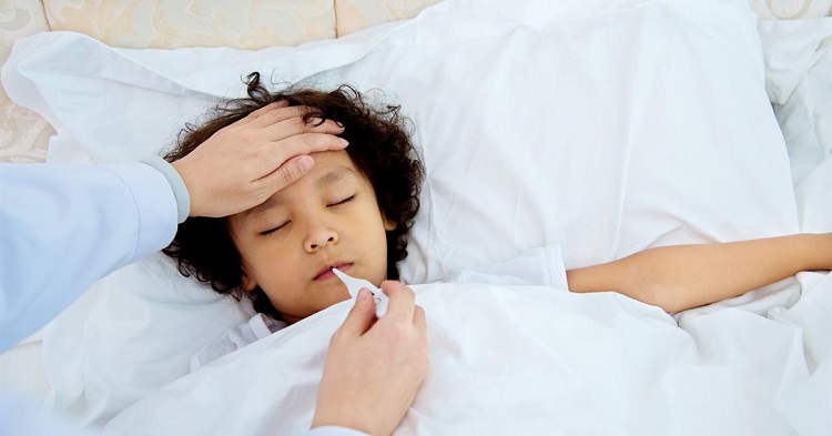 ينتشر الفيروس المخلوي بصورة كبيرة بين الأطفال، وتشبه أعراضه إلى حد كبير أعراض الإنفلونزا ونزلات البرد الشديدة