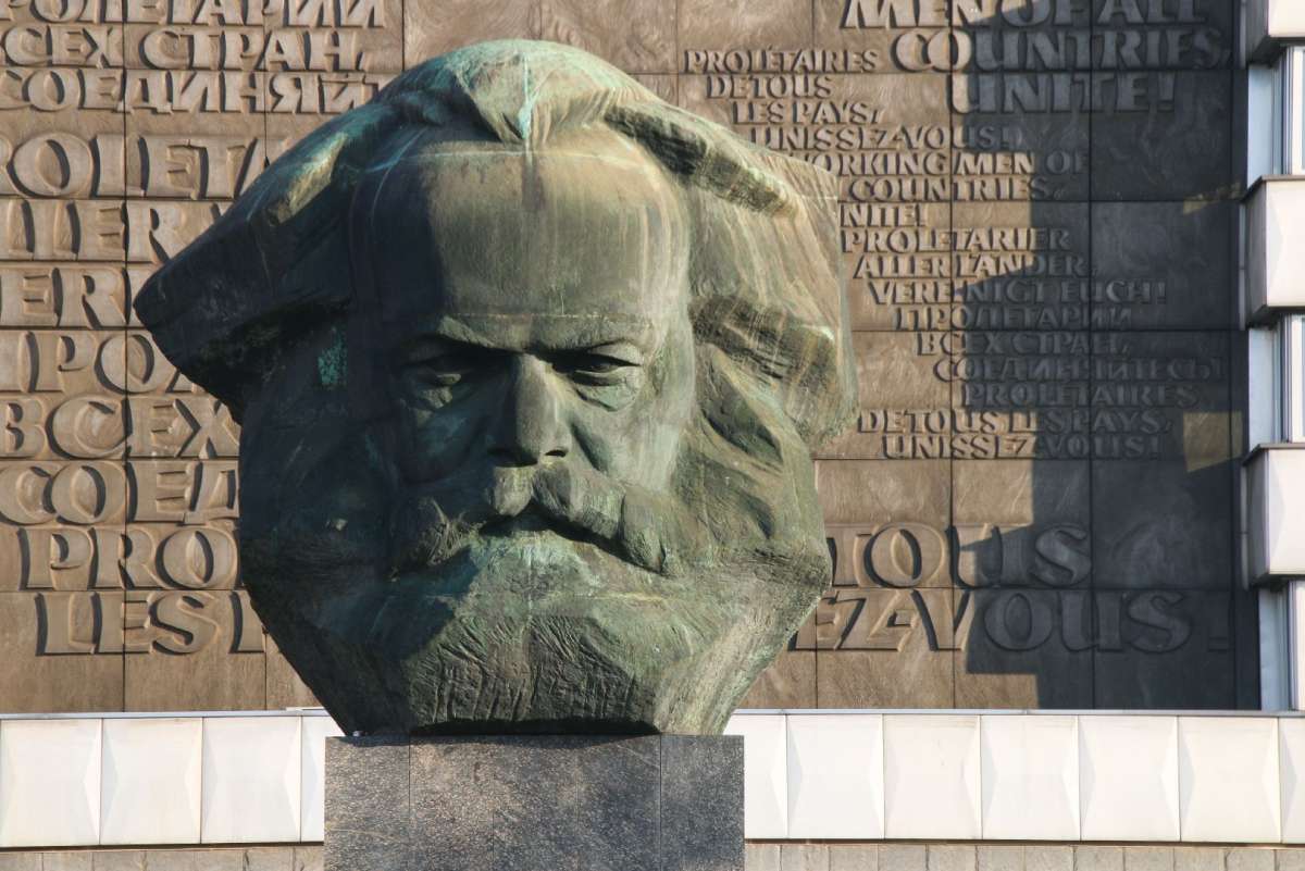 نقد الدين شكّل لدى ماركس جسراً للعبور النظري إلى الموضوعية في تفسير الواقع الاجتماعي 