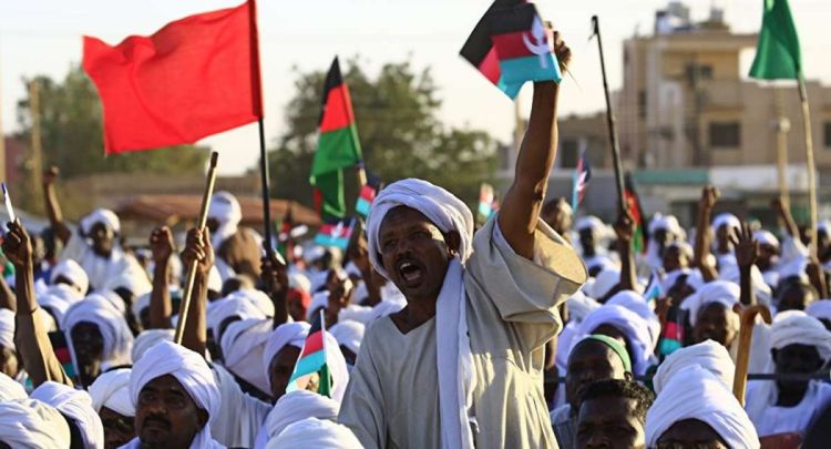 توقف مدّ فكر الإسلام السياسي في أوساط السودانيين، والركون أكثر للطرق الصوفية أو للأفكار اليسارية