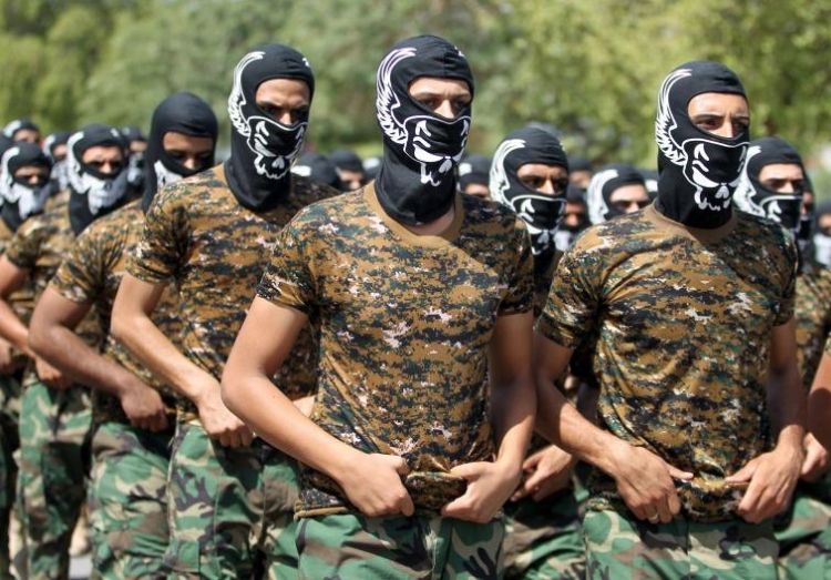 تم تكليف الحرس الثوري الإيراني ووزارة المخابرات بتهديد أسر الضحايا بالتزام الصمت