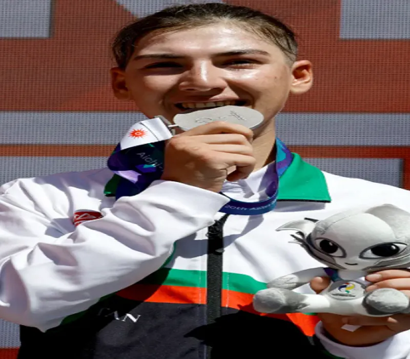 قصة بطلة: هربت من طالبان في زي رجل لتحصد فضية آسياد 2026