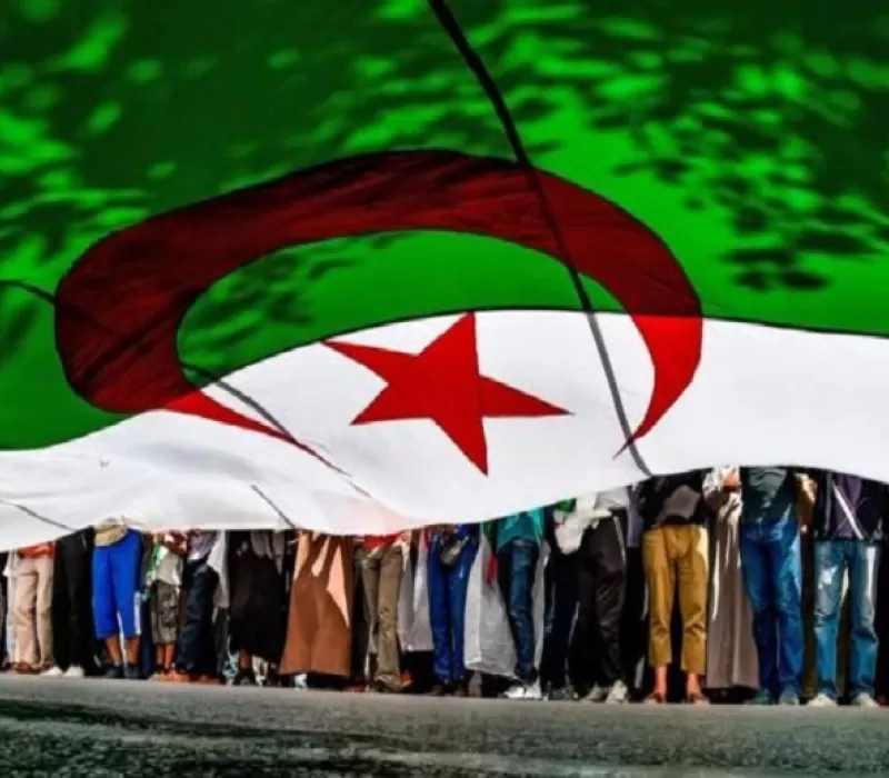 ماذا وراء تقارب إخوان الجزائر؟