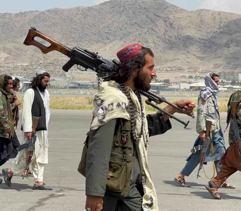 قيادي في طالبان يهدد: إذا سمح شيوخ الإمارة الإسلامية، فسنحتل إيران خلال (24) ساعة