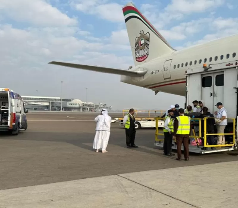 وصلت الدفعة الخامسة من أطفال غزة إلى الإمارات... ماذا قال مواطنون ومقيمون؟