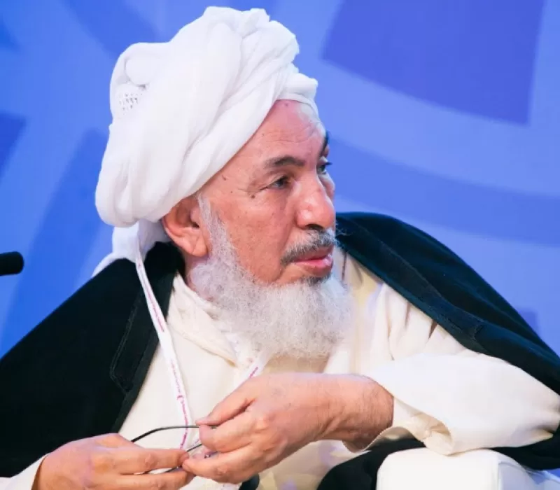 عبدالله بن بيه: علّامة أربكت آراؤه تيارات الإسلام السياسي