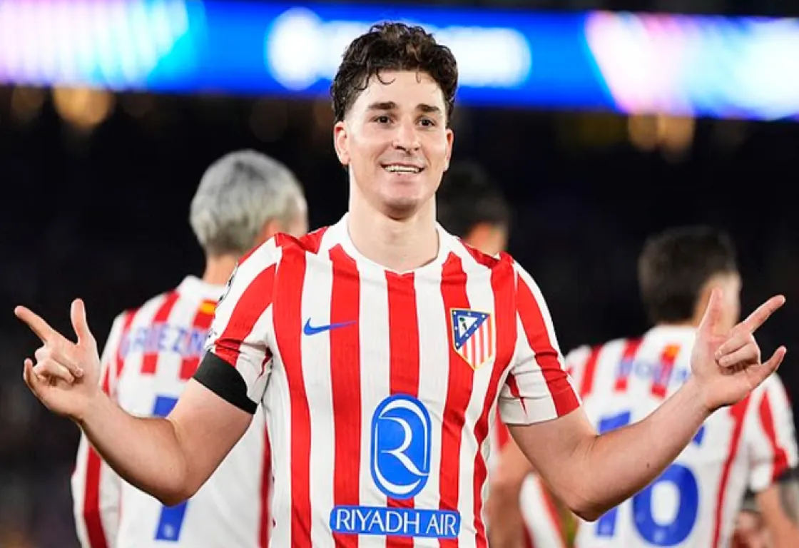 "تضحكوننا أكثر من برشلونة": أتلتيكو يسخر من عرض ريال مدريد لضم ألفاريز