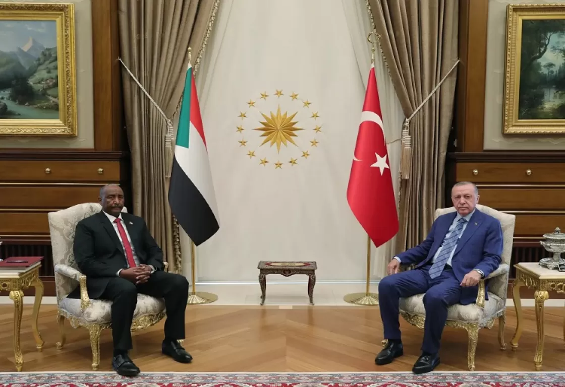 البرهان يعيد إلى أنقرة طموحاتها القديمة في شرق السودان البرهان يعيد إلى أنقرة طموحاتها القديمة في شرق السودان