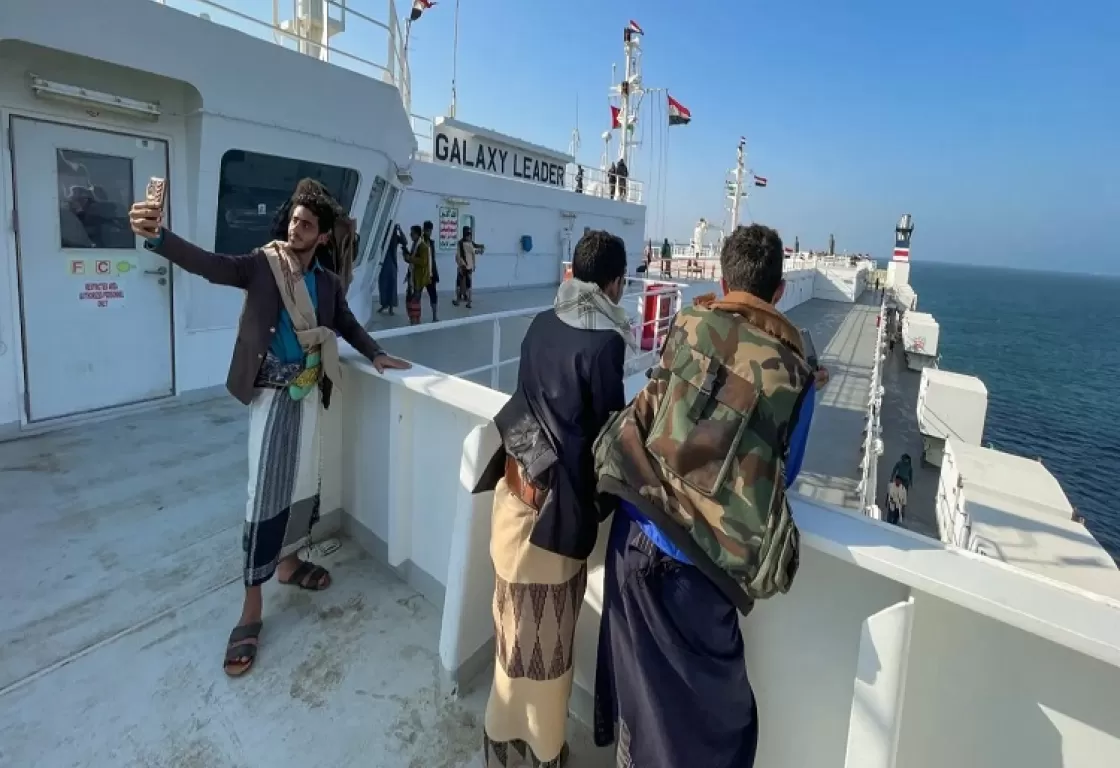 هل تتأثر مفاوضات السلام اليمنية بنشاط الحوثيين في البحر الأحمر؟