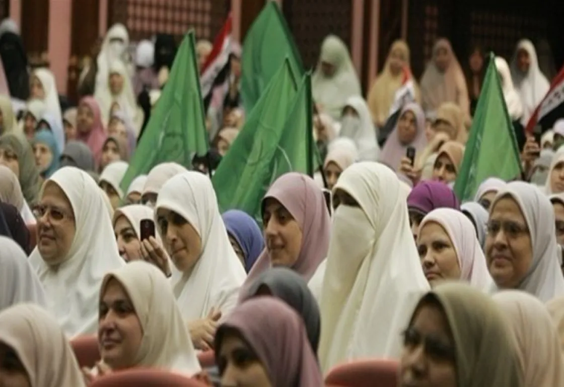 الإخوان يستثمرون معاناة أرامل أعضائهم.. «المظلومية» وقود التنظيم الإخوان يستثمرون معاناة أرامل أعضائهم.. «المظلومية» وقود التنظيم