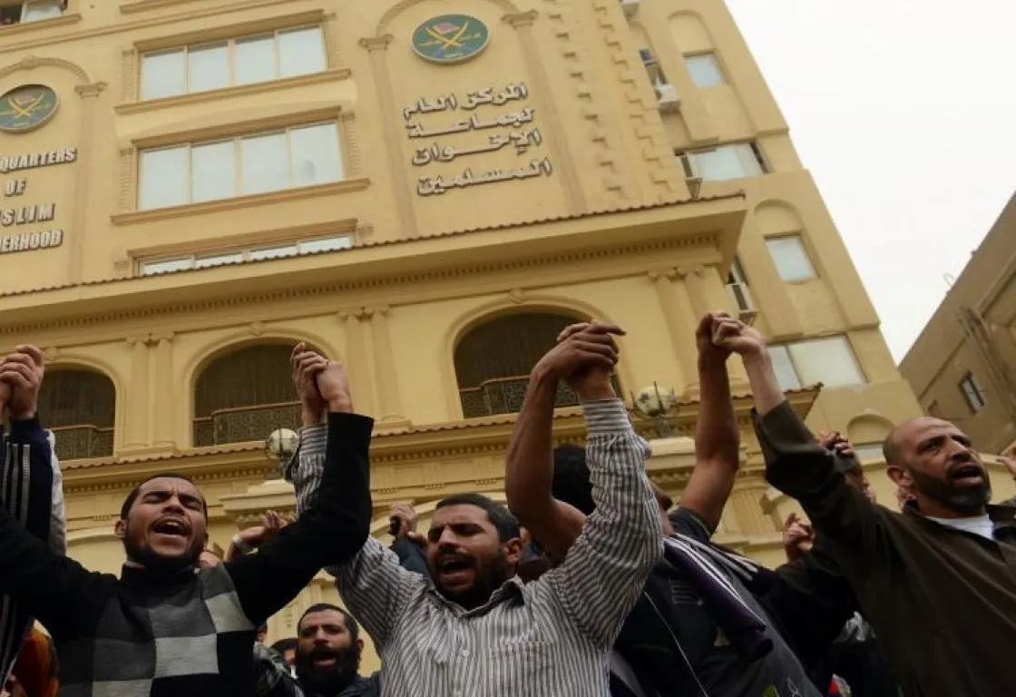 هدم معبد "الإخوان"