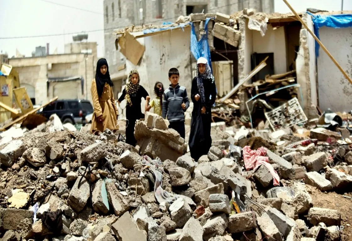 تصعيد لـ "قوات الإخوان": اقتحام قرية واستمرار حصار أخرى يهدد بكارثة إنسانية في لحج اليمنية تصعيد لـ "قوات الإخوان": اقتحام قرية واستمرار حصار أخرى يهدد بكارثة إنسانية في لحج اليمنية