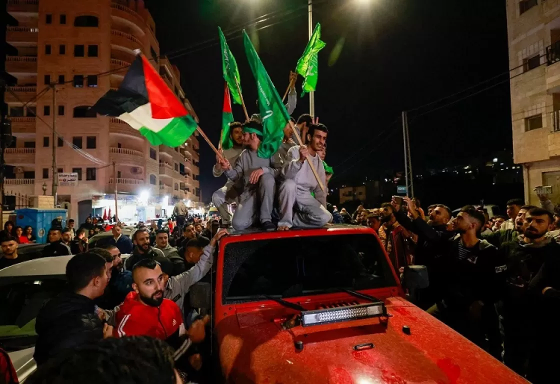 طبيب يشارك في التعذيب.. شهادات حية لأسرى فلسطينيين طبيب يشارك في التعذيب.. شهادات حية لأسرى فلسطينيين