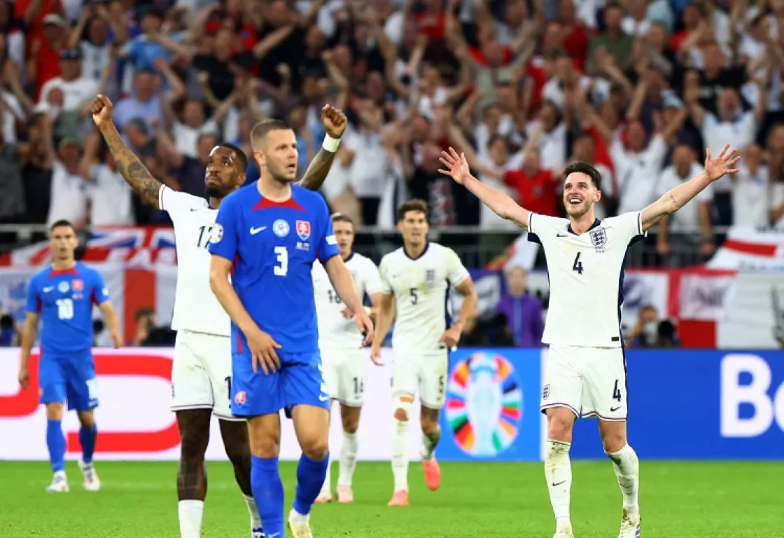 الأسود تحبط مخطط سلوفاكيا وتصعد إلى ربع نهائي اليورو الأسود تحبط مخطط سلوفاكيا وتصعد إلى ربع نهائي اليورو