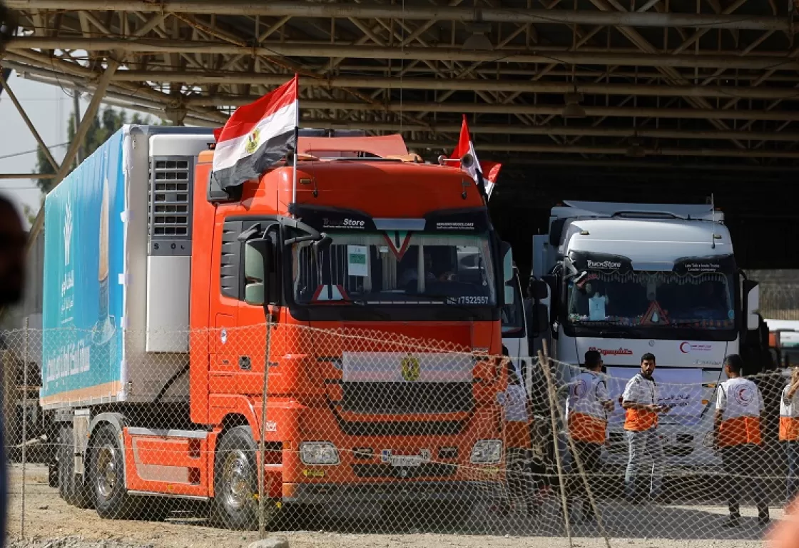بدء دخول شاحنات المساعدات إلى قطاع غزة عبر معبر رفح