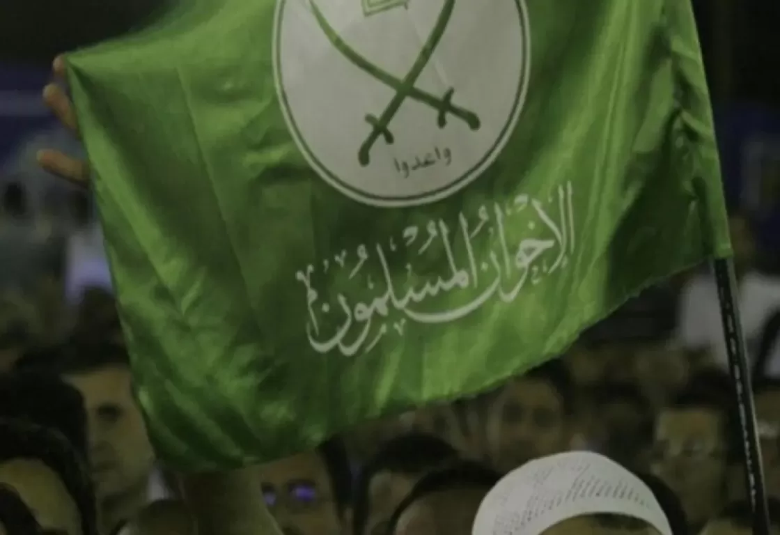 كاتب كويتي يتحدث عن تلون الإخوان المسلمين 