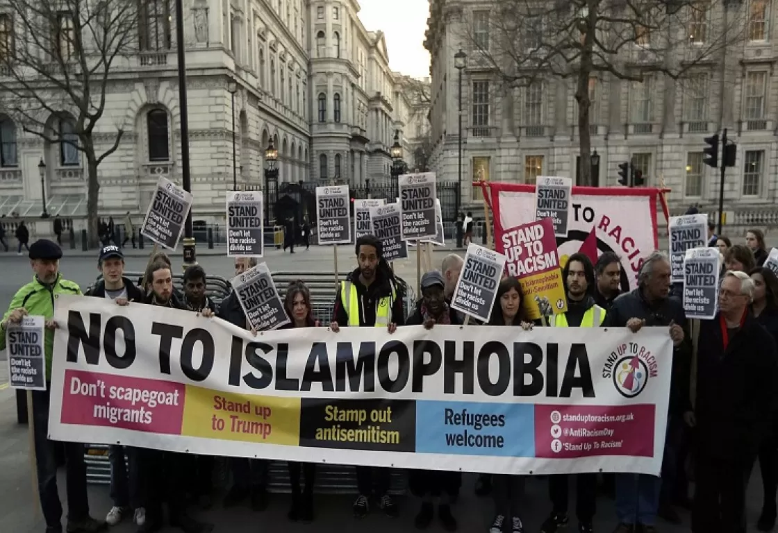 الإسلاموفوبيا وتحول المسلمين أعداًء لأنفسهم!