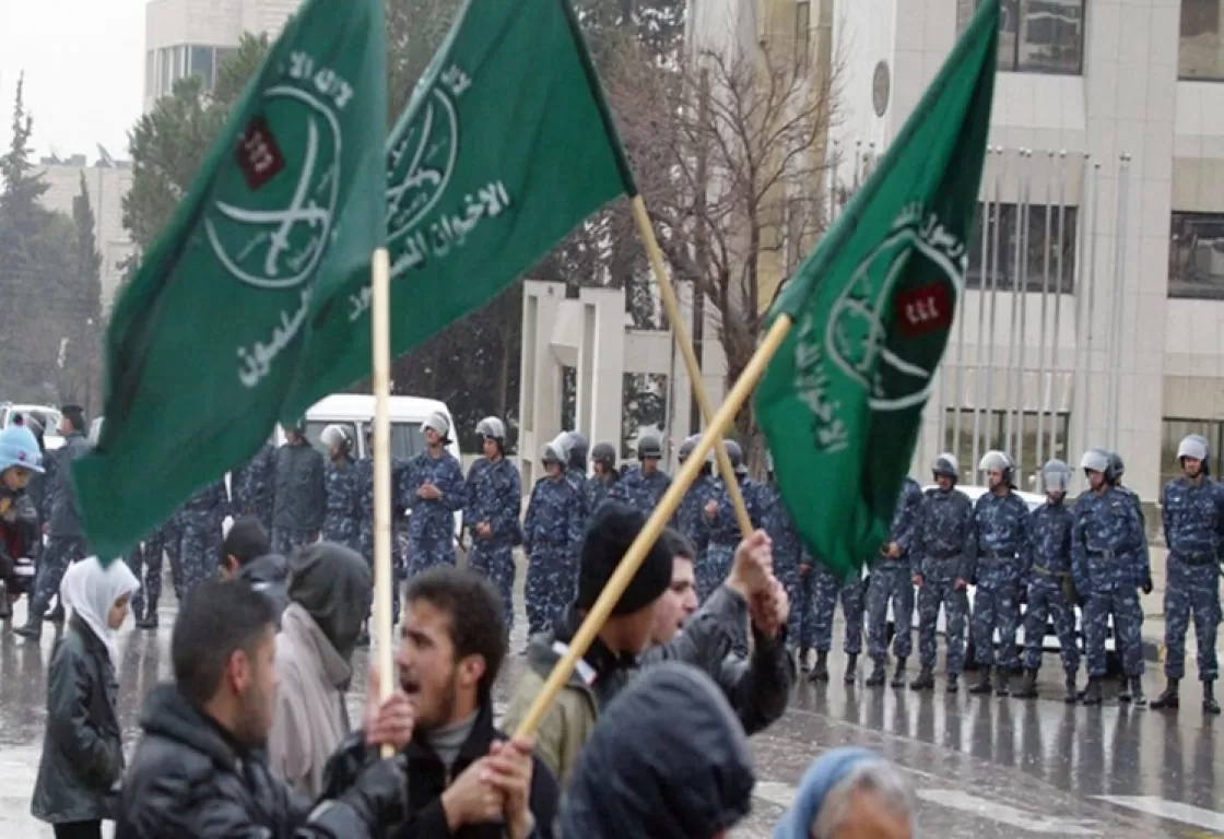 خبير في شؤون الجماعات الإرهابية يكشف طرق الإخوان لترويج الشائعات.. تعرف عليها