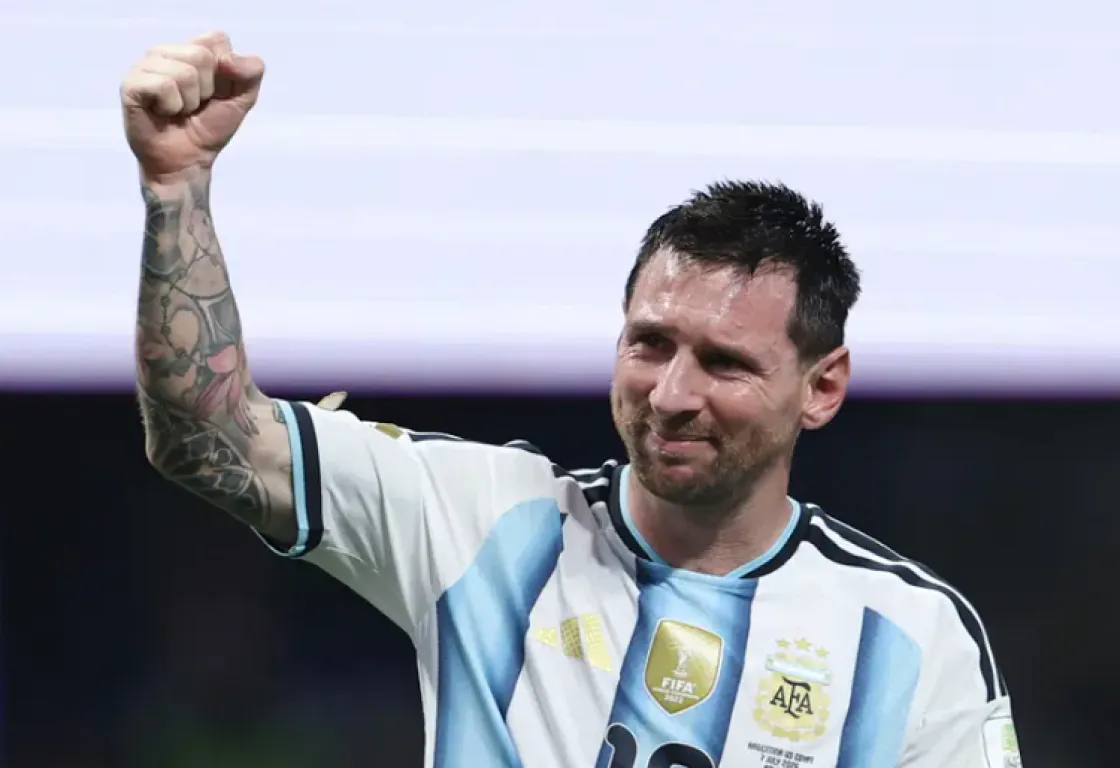 ميسي يطوي صفحة الأرجنتين وينهي مسيرته الدولية مع منتخب بلاده