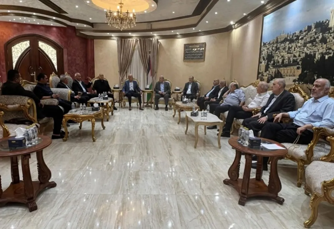 فتح وحماس: تسوية الانقسام أم إعادة إنتاجه بالانتخابات؟ فتح وحماس: تسوية الانقسام أم إعادة إنتاجه بالانتخابات؟