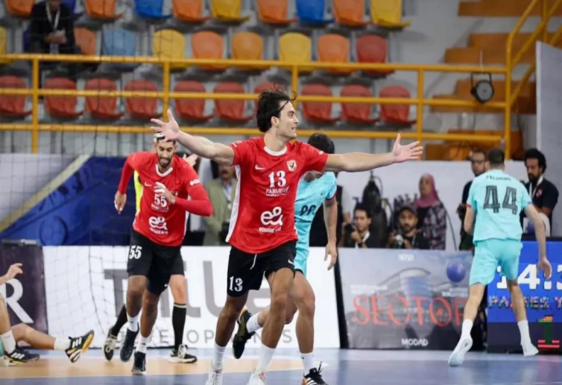 الأهلي يصعق برشلونة ويقتنص برونزية العالم لأندية كرة اليد الأهلي يصعق برشلونة ويقتنص برونزية العالم لأندية كرة اليد
