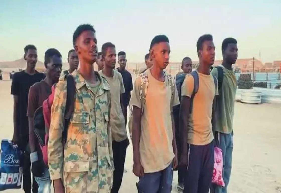 هكذا حوّلت "كتيبة البراء" الإخوانية مدارس الخرطوم إلى معسكرات لتجنيد الأطفال قسرياً هكذا حوّلت "كتيبة البراء" الإخوانية مدارس الخرطوم إلى معسكرات لتجنيد الأطفال قسرياً